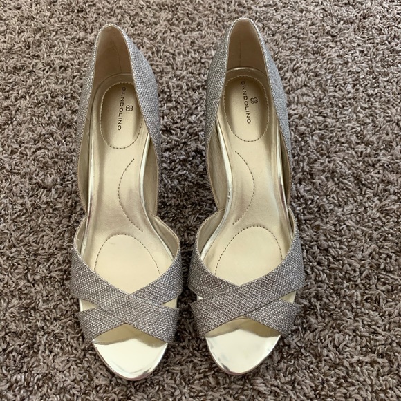 Bandolinos Shoes - Picture 1 of 4